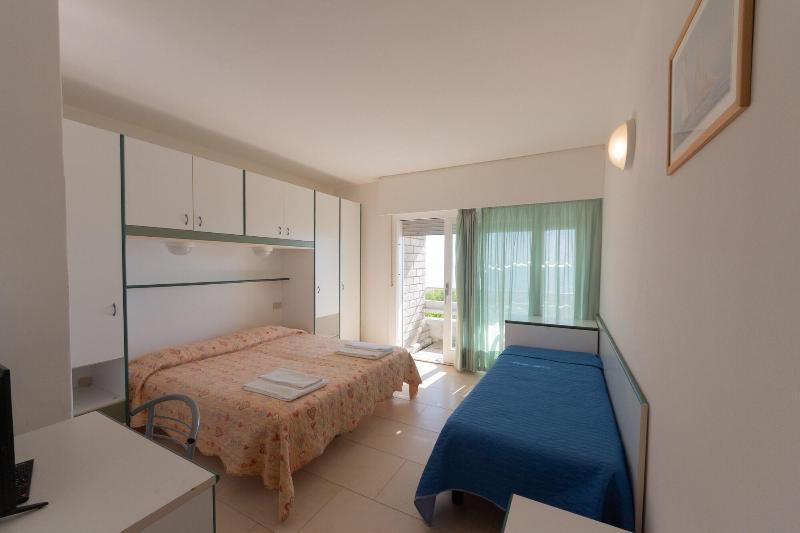 Hotel Ambra لينانو سابيادورو المظهر الخارجي الصورة
