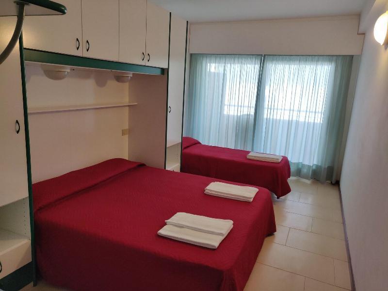 Hotel Ambra لينانو سابيادورو المظهر الخارجي الصورة
