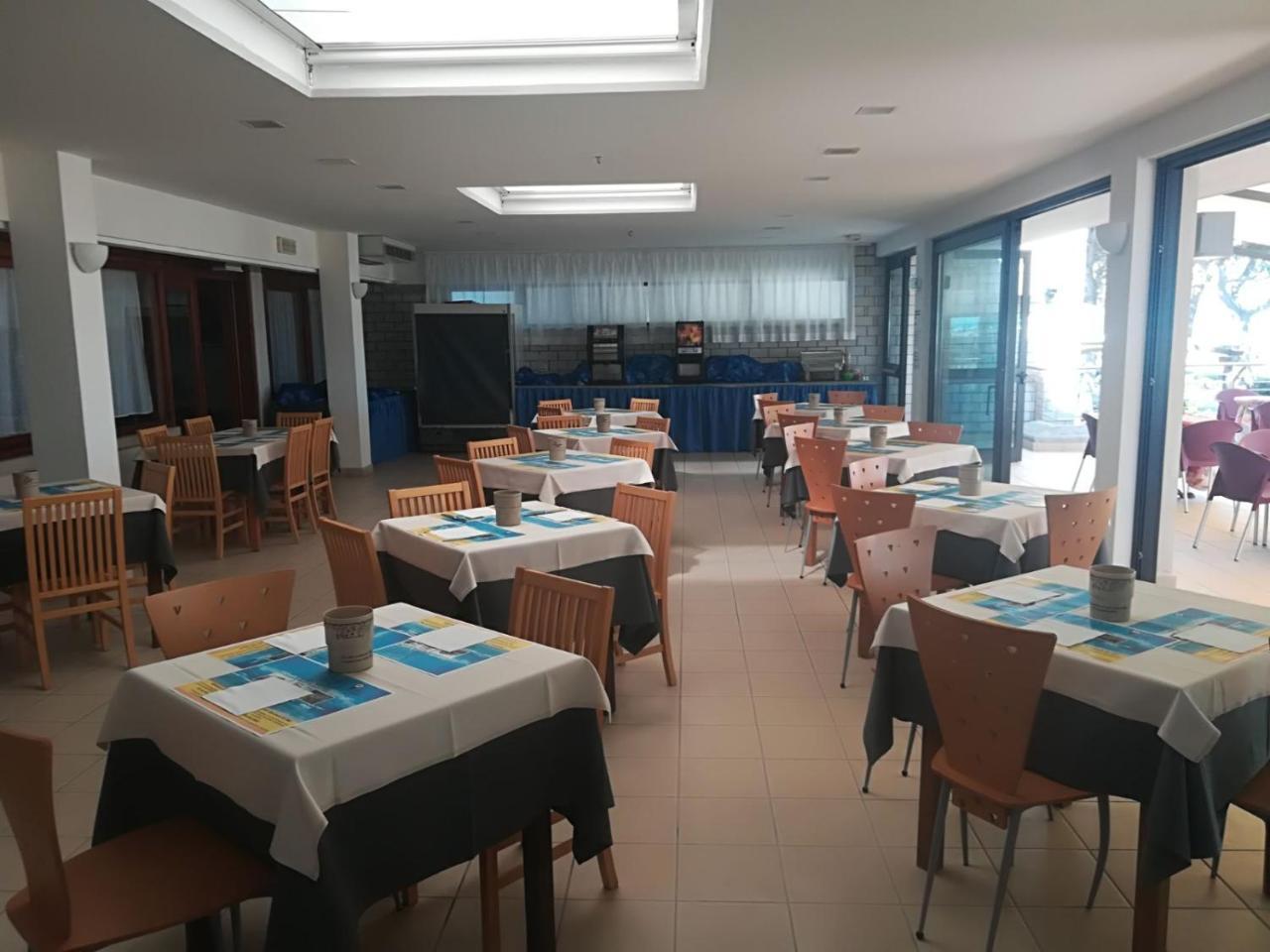 Hotel Ambra لينانو سابيادورو المظهر الخارجي الصورة
