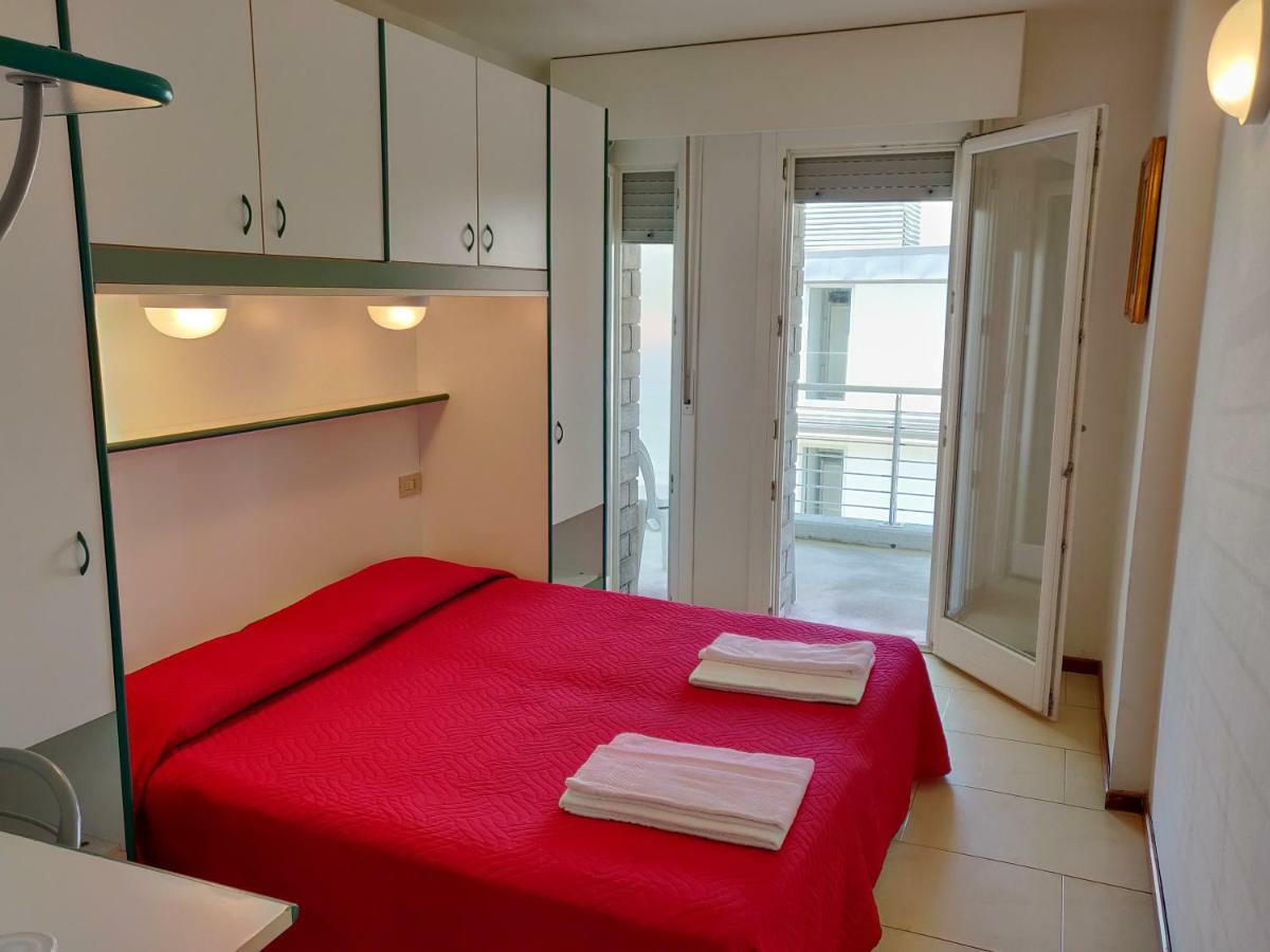 Hotel Ambra لينانو سابيادورو المظهر الخارجي الصورة